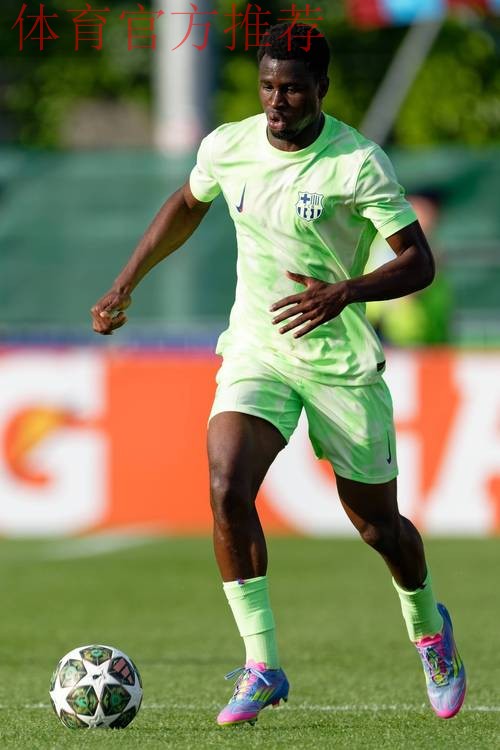 巴萨遭遇双重打击!法雷重伤缺阵4个月 防线告急 巴萨遭遇双重打击!法雷重伤缺阵4个月 防线告急