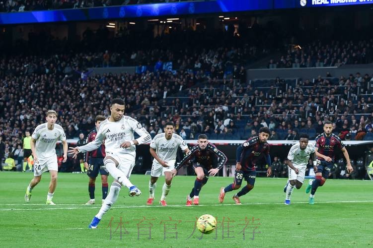 传射建功!西甲官方:姆巴佩当选皇马vs塞维全场最佳